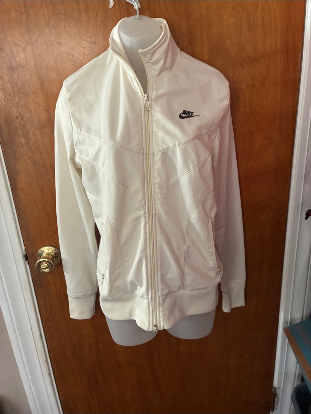 Nike Womenās Cream Full-Zip Bomber Jacket